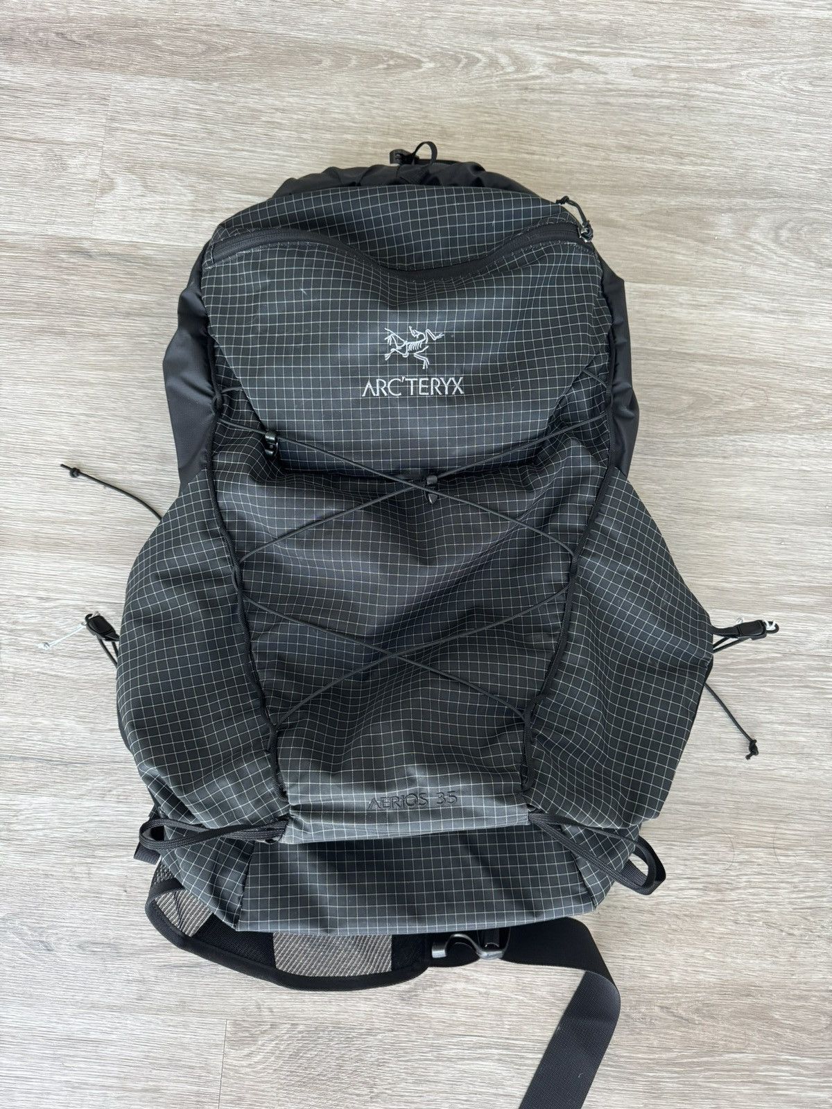 セール未開封Arc'teryx システムA Kraft Waist Pack Arc'teryx system a Kraft Waist Pack - メルカリ
