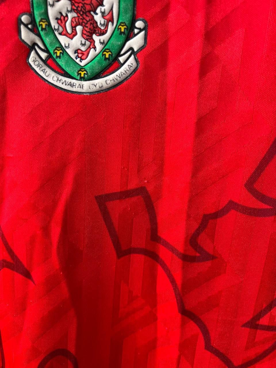 Umbro 1992/94 WALES TEAM HOME SOCCER JERSEY FOOTBALL SHIRT RARE Size US XXL / EU 58 / 5 - 9 Thumbnail