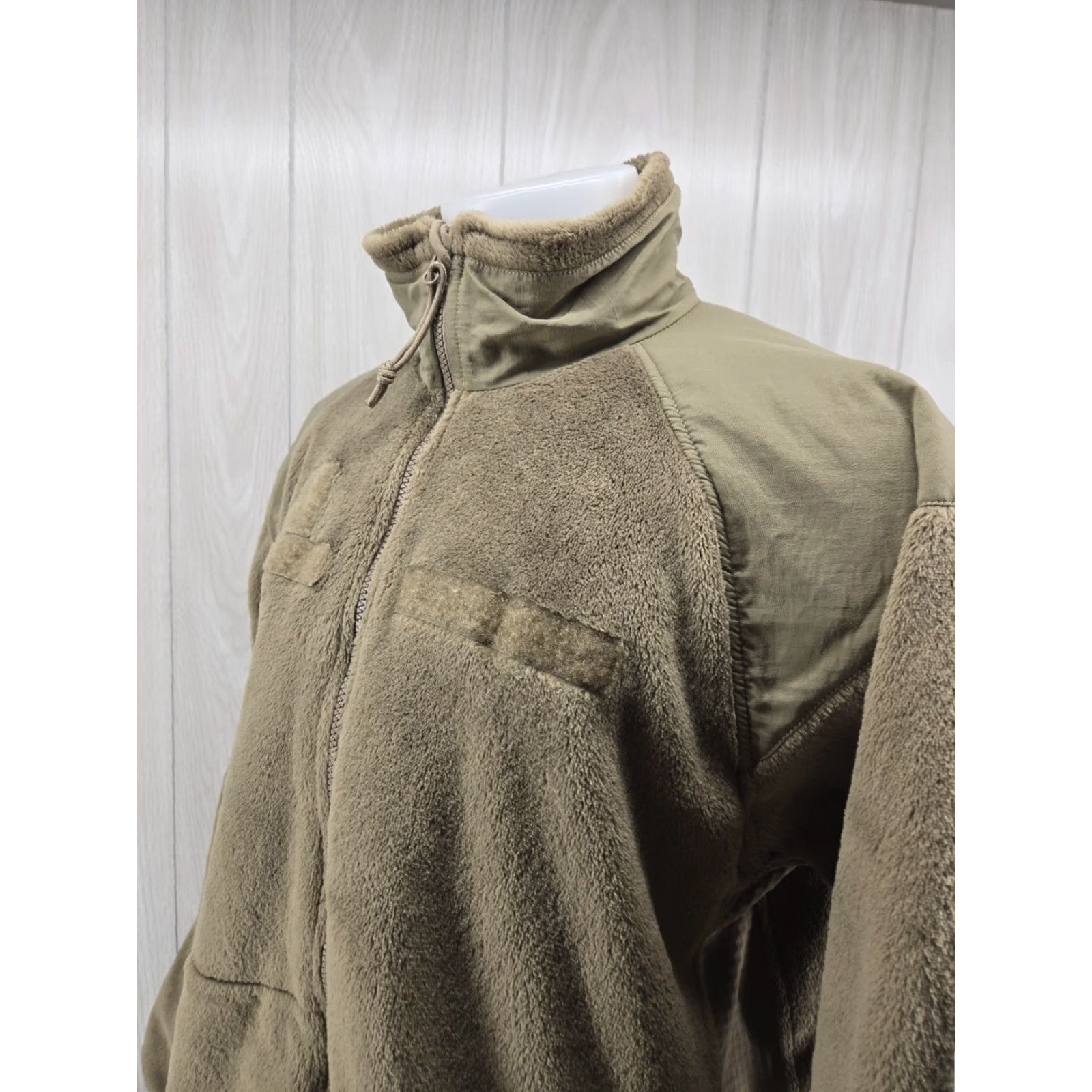 Vintage VINTAGE US Military Gen III Polartec Cold Weather Fleece Jacket Coyote Tan LARGE Regular Size US XXL / EU 58 / 5 - 6 Thumbnail