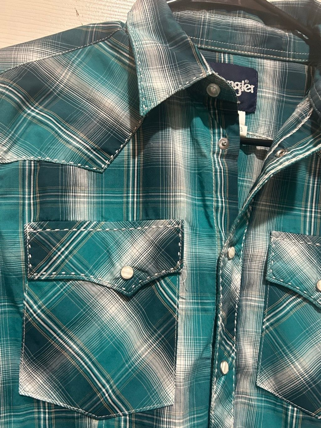 Wrangler Men's Wrangler Teal & White Plaid Casual Button Shirt XL Size US XL / EU 56 / 4 - 4 Thumbnail
