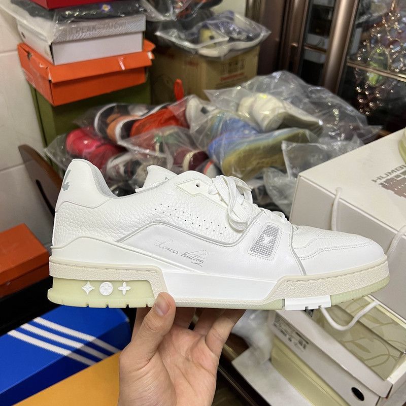 Louis Vuitton Louis Vuitton Trainer Low Top Sneakers in White -2508 Size US 10.5 / EU 43-44 - 8 Thumbnail