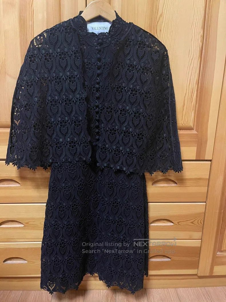 Valentino Valentino Black crocheted sleeveless dress Size S / US 4 / IT 40 - 5 Thumbnail