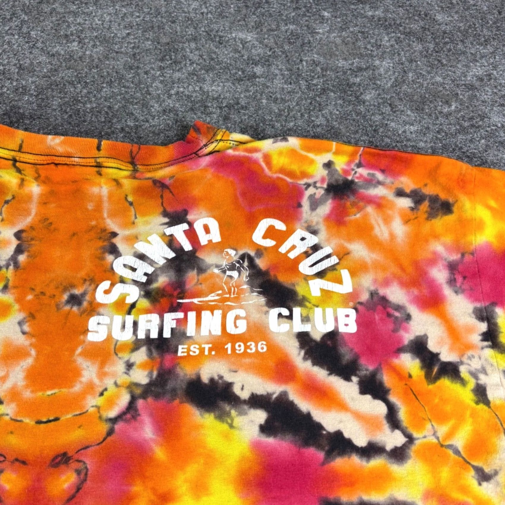 Vintage Santa Cruz Surfing Club T-Shirt Orange Pink Yellow Mens XL Short Sleeve Size US XL / EU 56 / 4 - 6 Thumbnail