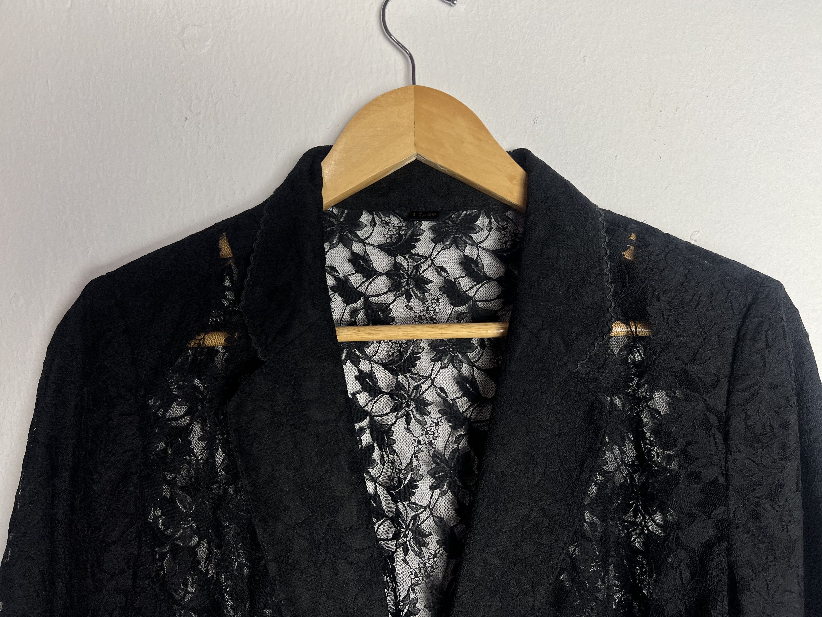 Japanese Brand Vintage Japan Black Lace Blazer Jacket Size M / US 6-8 / IT 42-44 - 3 Thumbnail