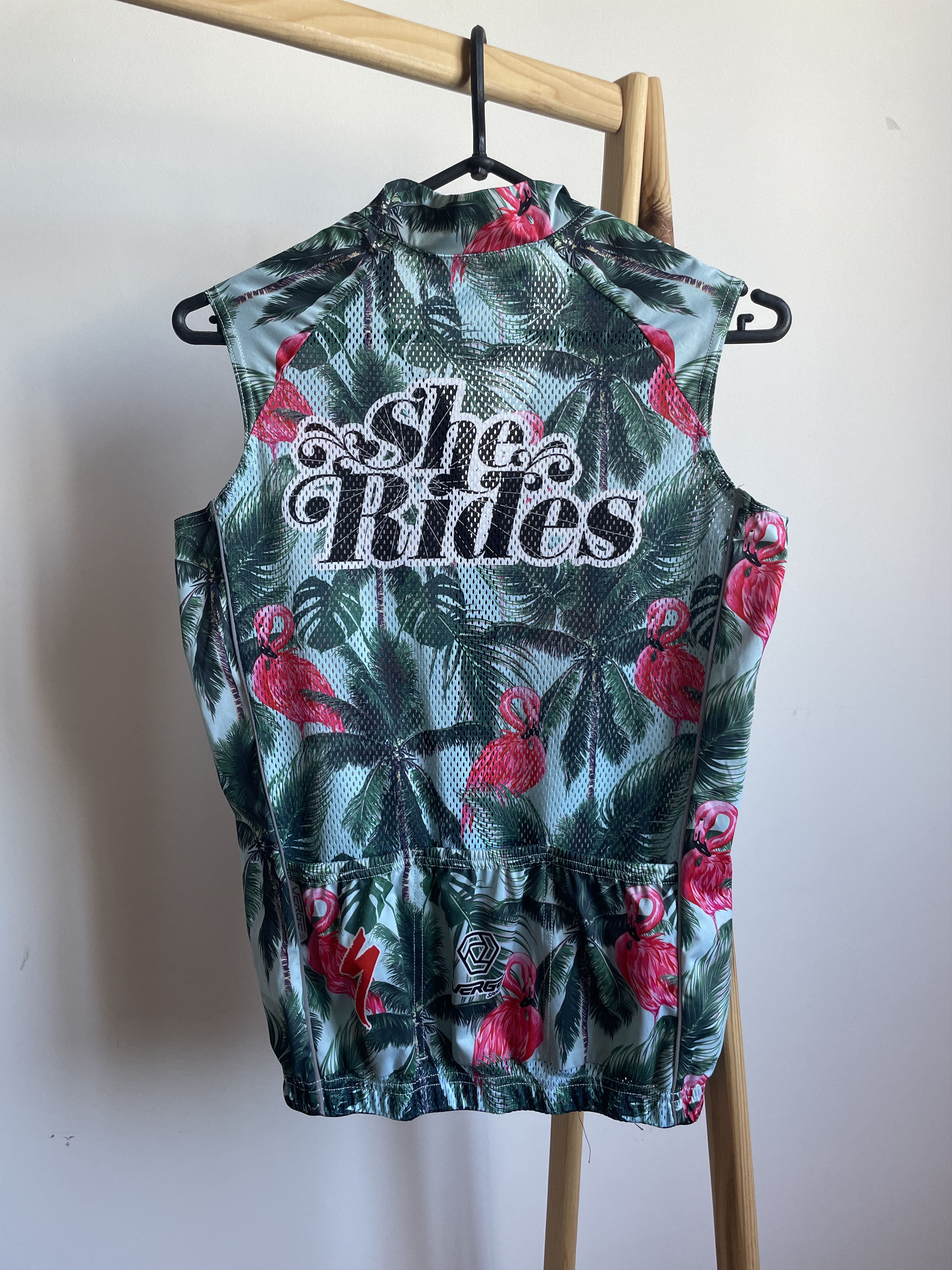 Other Verge Sport Bold Collection Womens Cycling Vest Size M Size M / US 6-8 / IT 42-44 - 2 Thumbnail