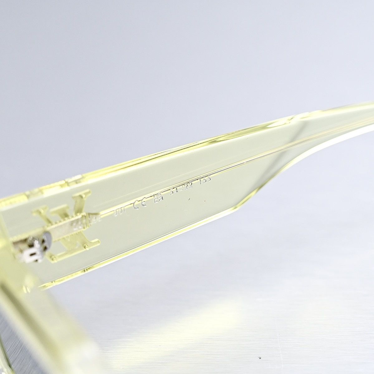 Louis Vuitton LOUIS VUITTON CRYSTAL YELLOW SUNGLASSES Size ONE SIZE - 7 Thumbnail