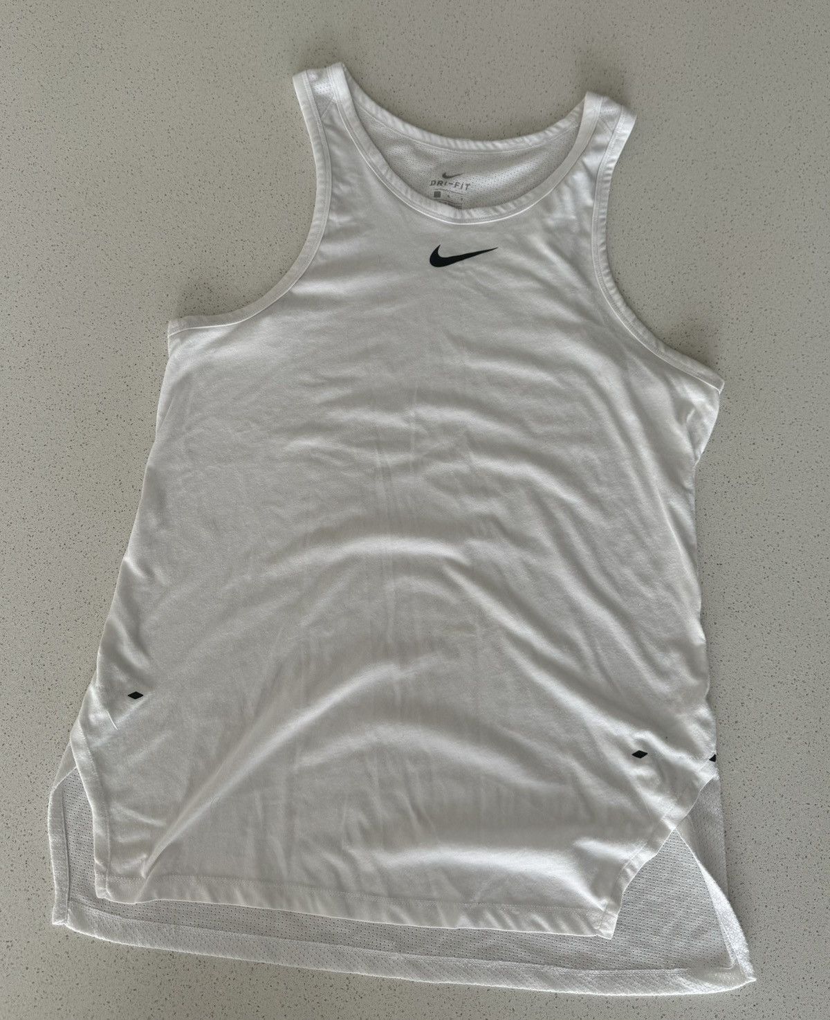 Nike Nike woman beater Size US L / EU 52-54 / 3 - 1 Thumbnail