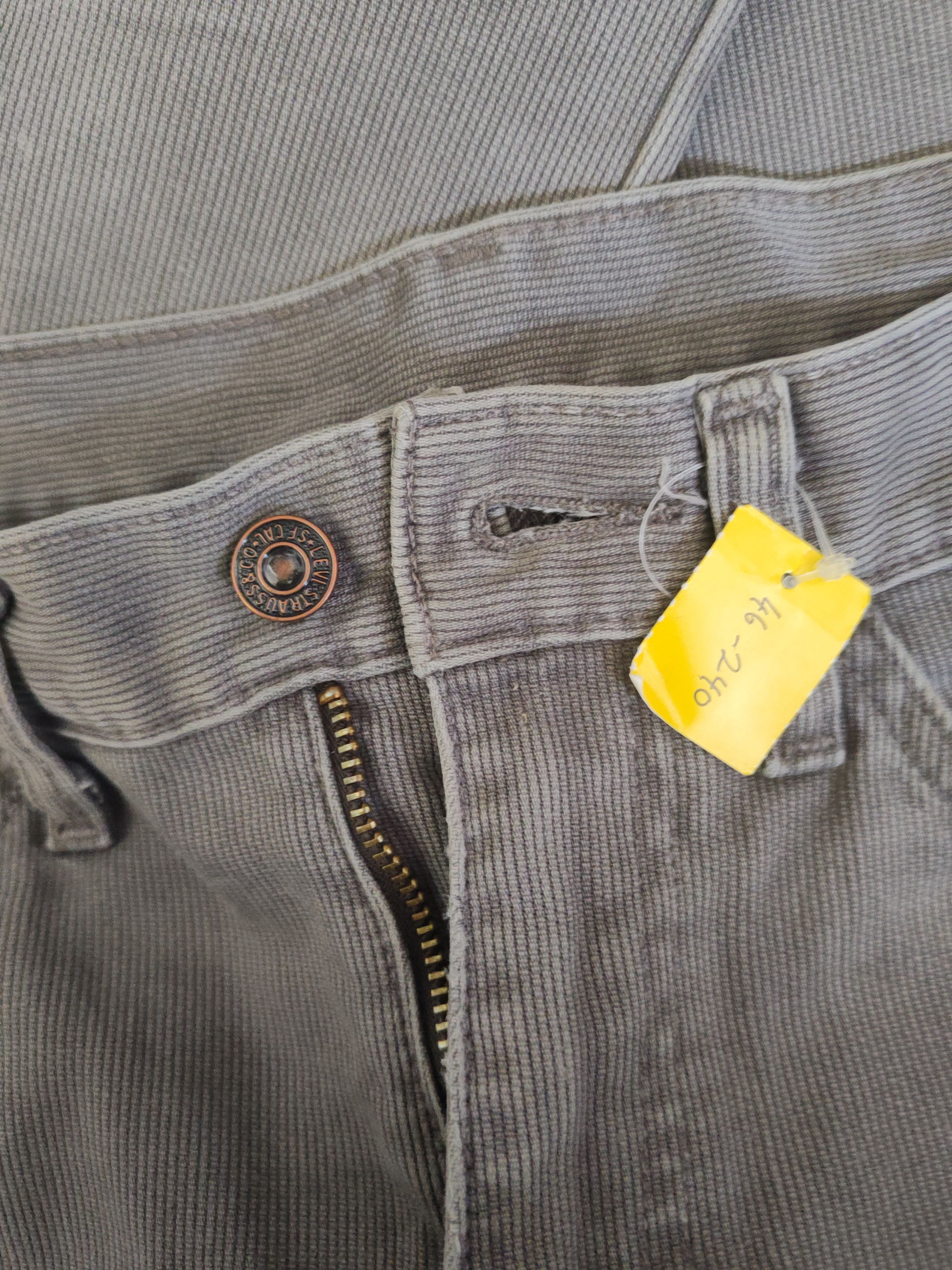 Levi's DL Levi's Dark Gray corduroy vintage Casual Pants #46-240T Size US 31 - 15 Thumbnail