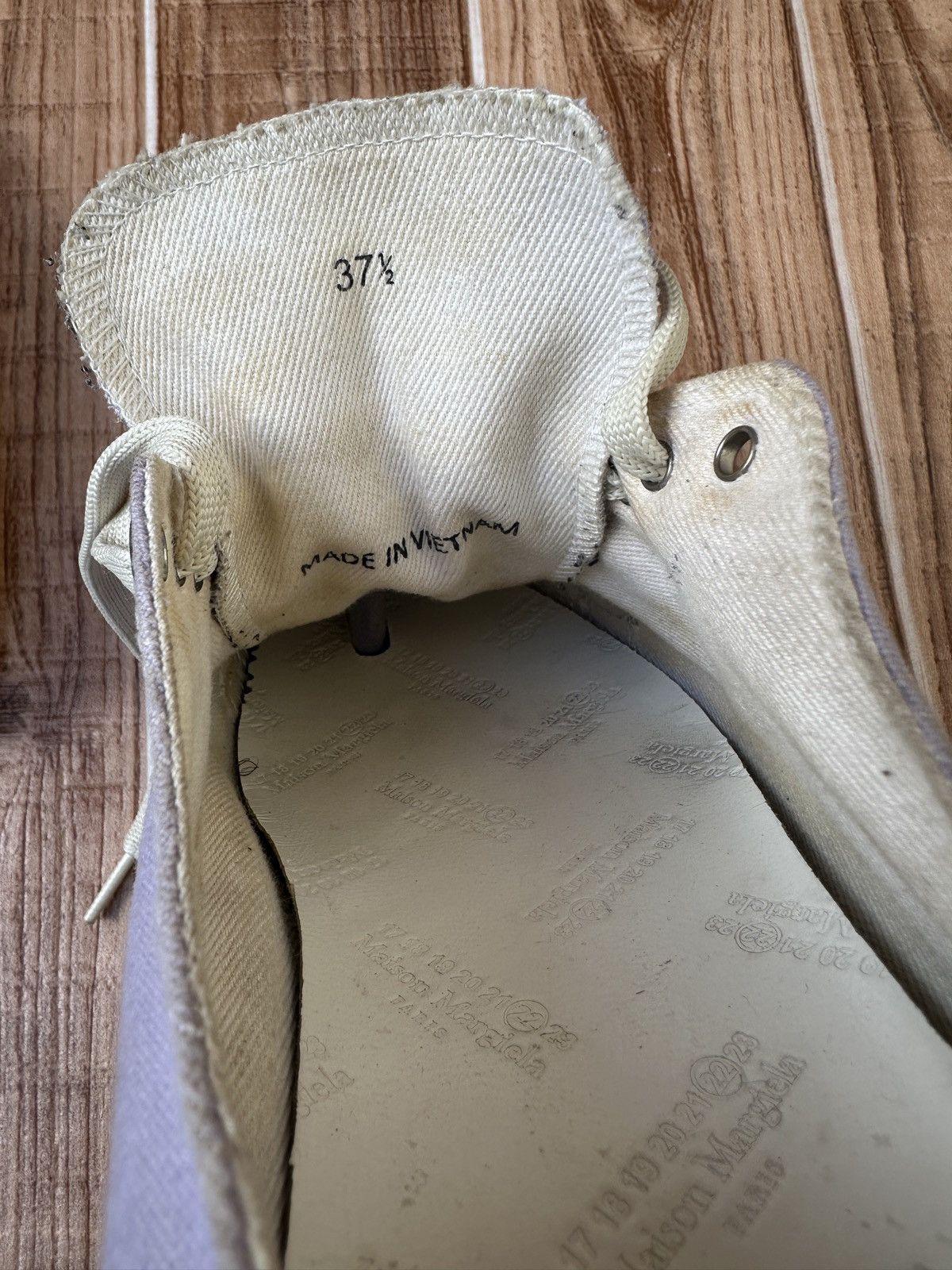Maison Margiela Maison Martin Margiela TABI Purple Canvas Low Top Sneakers Size US 7.5 / IT 37.5 - 20 Thumbnail