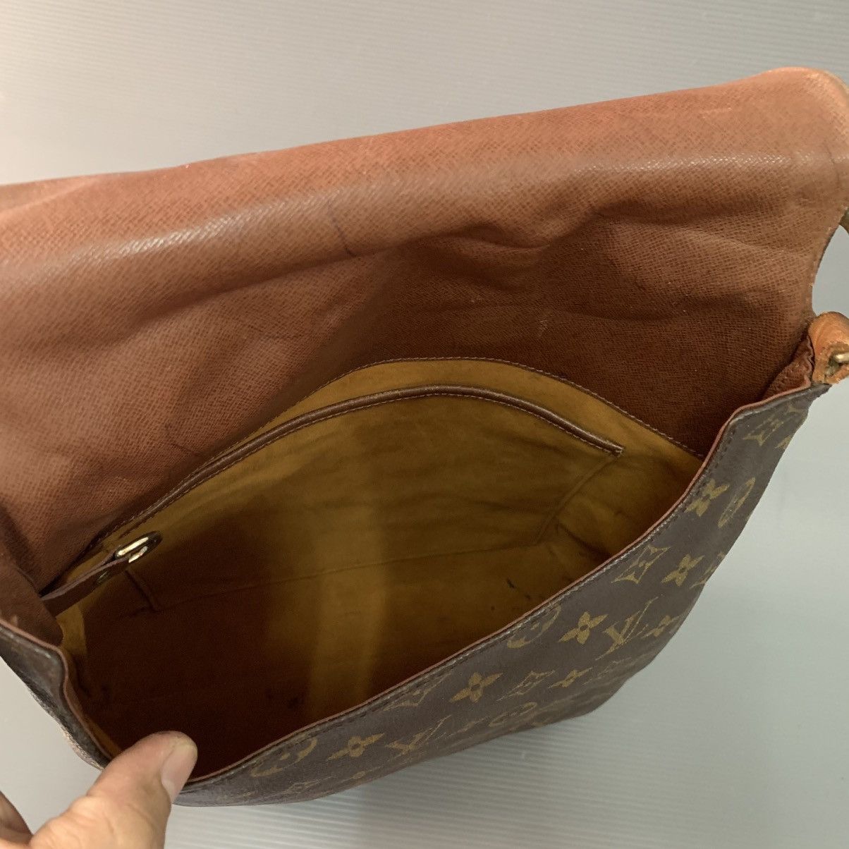 Louis Vuitton Louis Vuitton Monogram Mussete GM Slingbag Size ONE SIZE - 12 Thumbnail