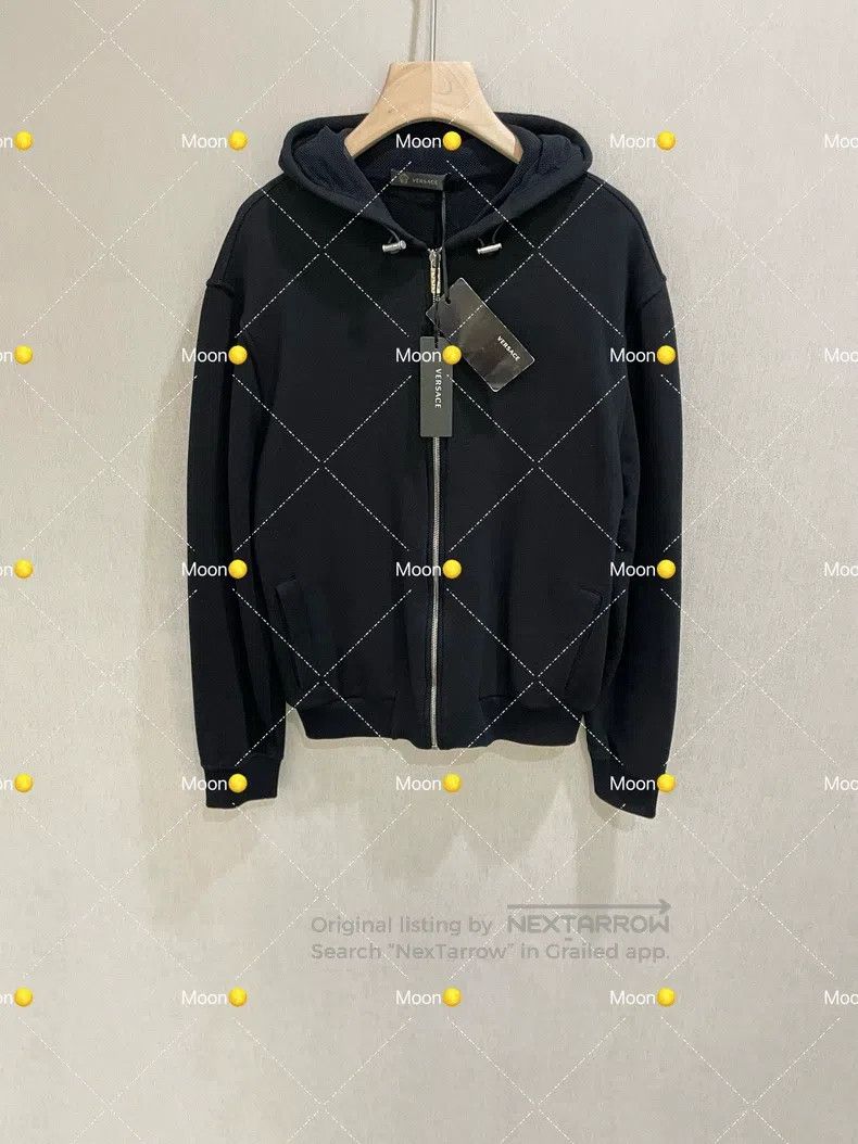 Versace Versace Diamond Medusa logo pattern black hooded sweatshir Size L / US 10 / IT 46 - 1 Thumbnail
