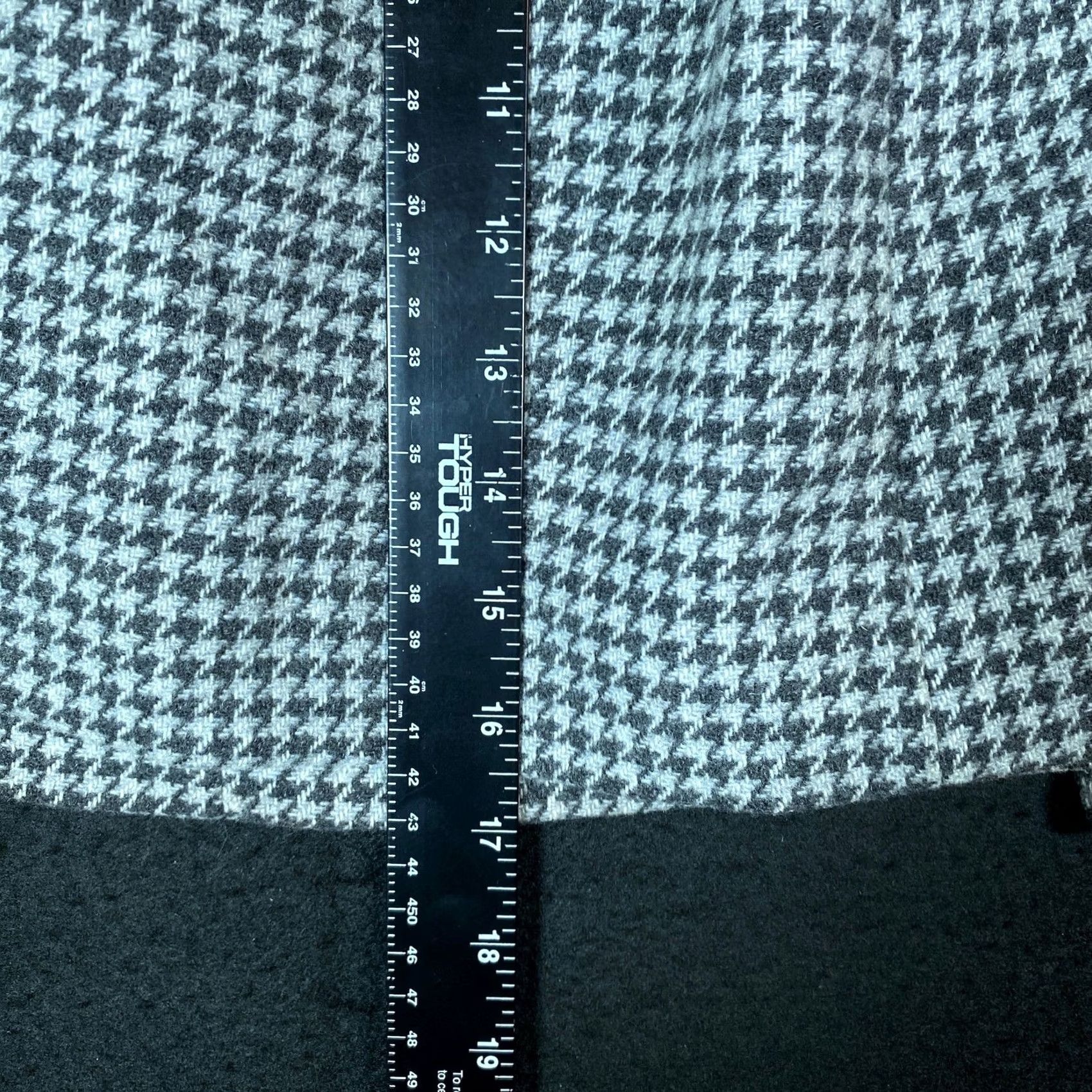 Uniqlo Uniqlo Skirt Black Gray Pull On Side Zip Tweed Houndstooth Wool Blend 4 Mini Short Womens Size 27" / US 4 / IT 40 - 6 Thumbnail