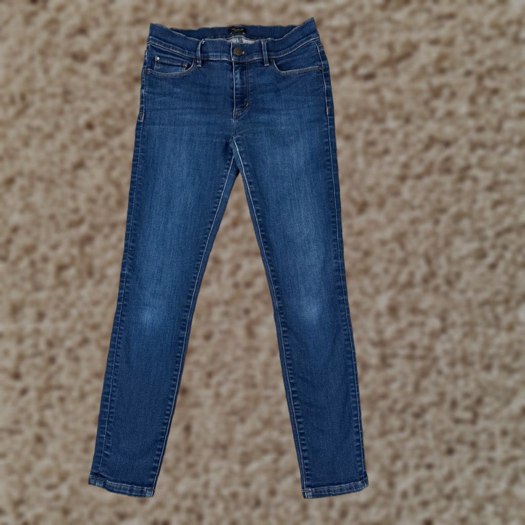 Ann Taylor Ann Taylor Jeans Womens 2 Denim Slim Skinny Low Rise 27x28 Blue Cotton 5-Pocket 98% Cotton Size 26" / US 2 / IT 38 - 1 Thumbnail