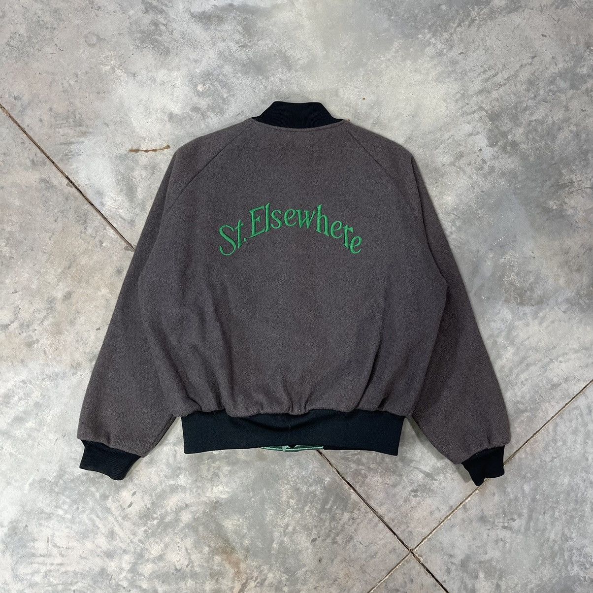 Vintage Vintage St Elsewhere Wool Varsity Jacket 80s Cast & Crew Size US M / EU 48-50 / 2 - 1 Thumbnail