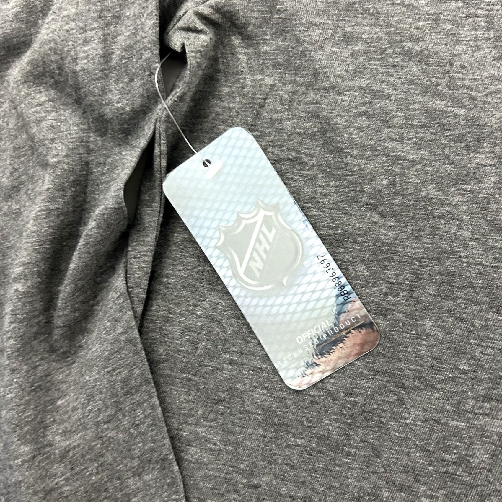 Champion Champion Colorado Avalanche Long Sleeve T Shirt Men’s Large Gray Pocket Shirt Size US L / EU 52-54 / 3 - 3 Thumbnail