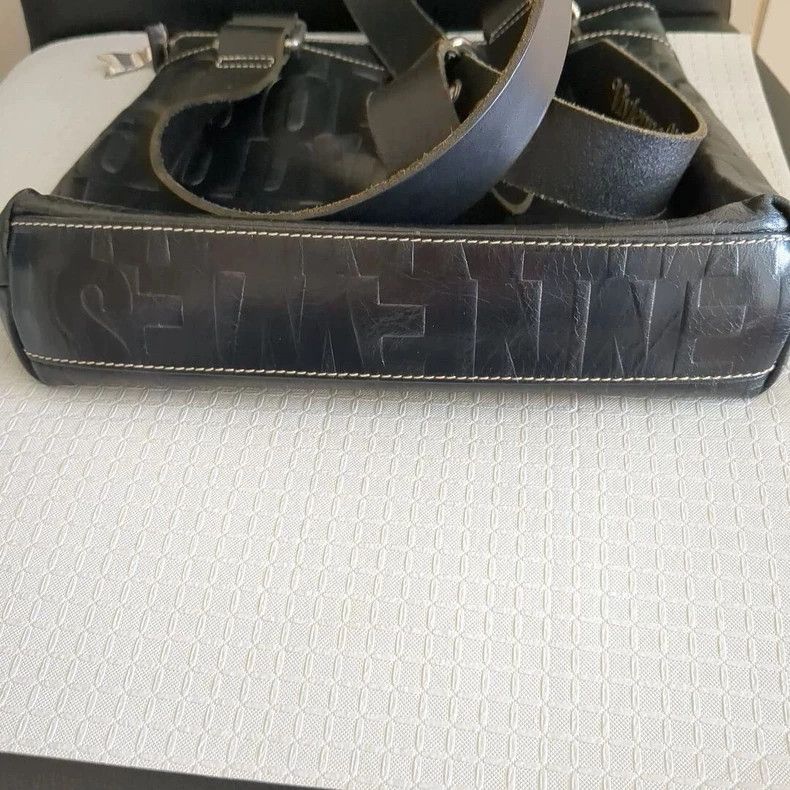 Vivienne Westwood Vivienne Westwood Black oil wax leather text full print Sa Size ONE SIZE - 7 Thumbnail