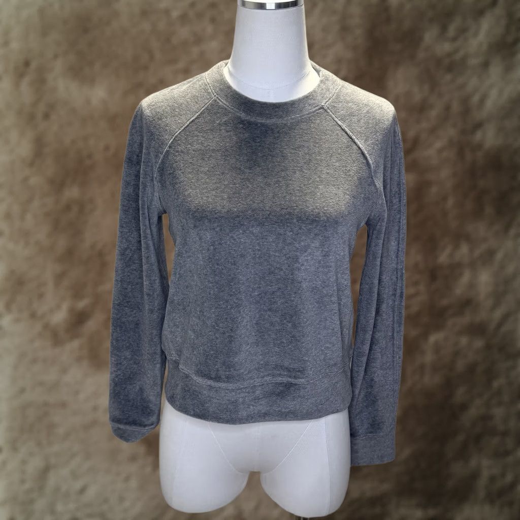 Lululemon Lululemon Every Moment Crew Velour Sweatshirt Womens XS Gray Pullover Knit/Velour Comfort Casual Activewear Size XS / US 0-2 / IT 36-38 - 1 Thumbnail