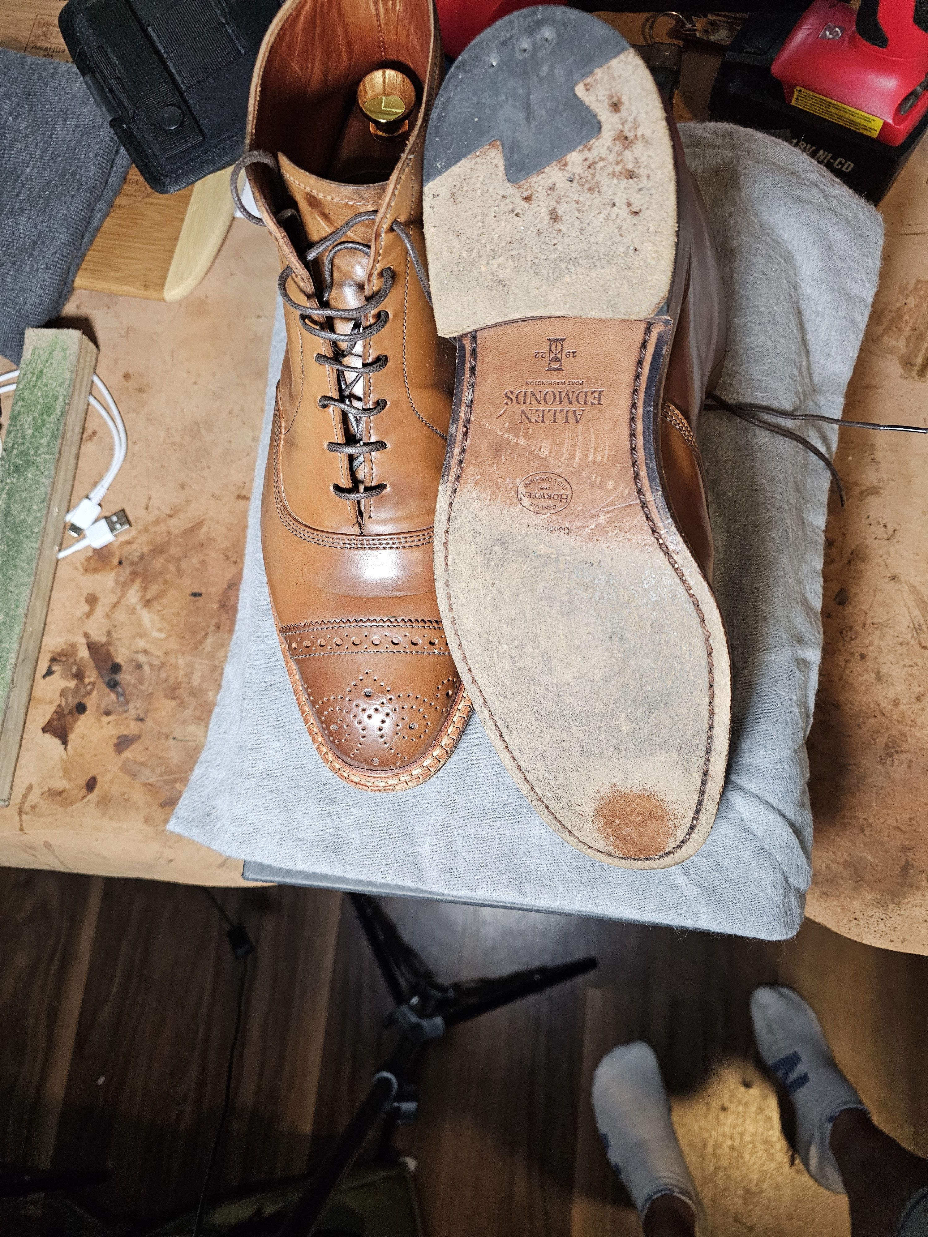 Allen Edmonds Allen Edmonds Fifth Street Boots Bourbon Shell Cordovan Size US 7.5 / EU 40-41 - 3 Thumbnail
