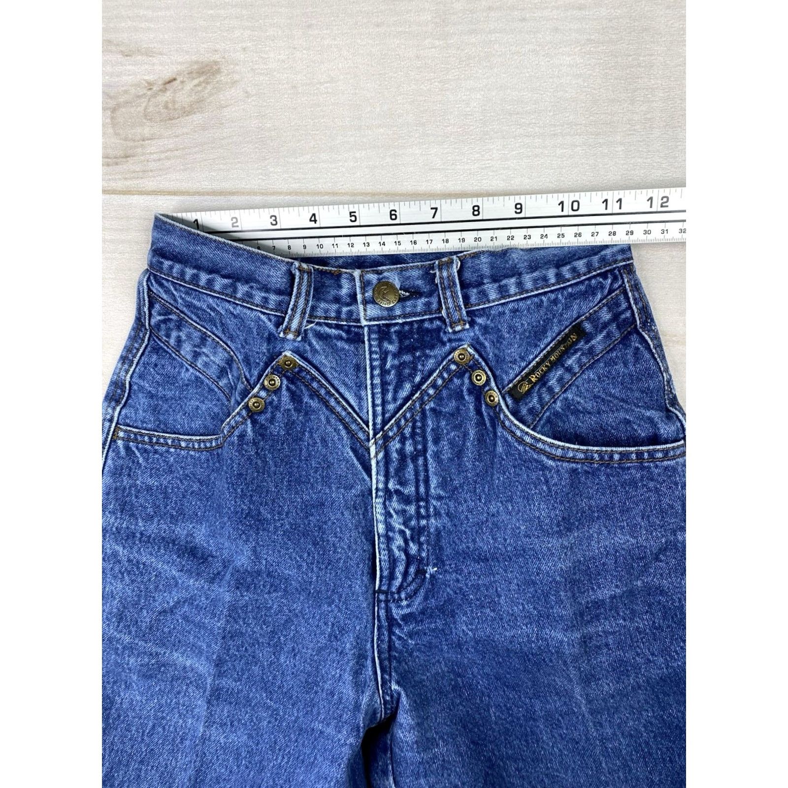 Vintage VINTAGE Rockies Jeans 26/3 Blue Hi Rise Western USA Made X-Long Yoke 90s Cowboy Festival Logo Jeans Women Regular Size 26/3 Blue Size 26" / US 2 / IT 38 - 6 Thumbnail