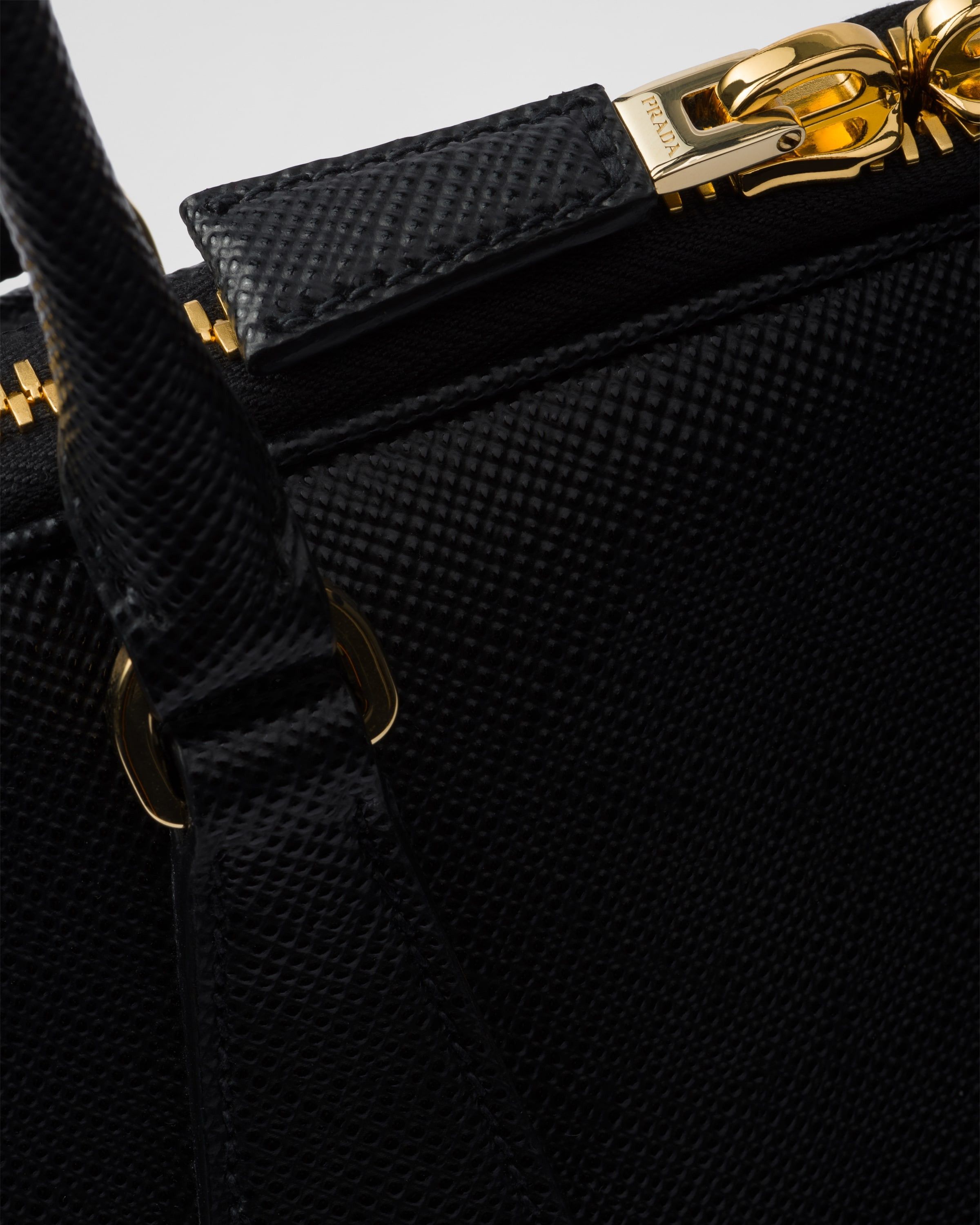 Prada o1la1rc1a0925 Size: OS / Large Saffiano Leather Bag in Black Size ONE SIZE - 7 Thumbnail