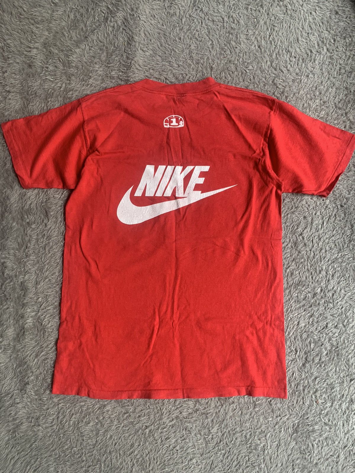 Nike × Sports Specialties × Vintage Vintage 90s Nike Seafirst Sonic Jammin Hoop Camp Tee Size US M / EU 48-50 / 2 - 8 Thumbnail