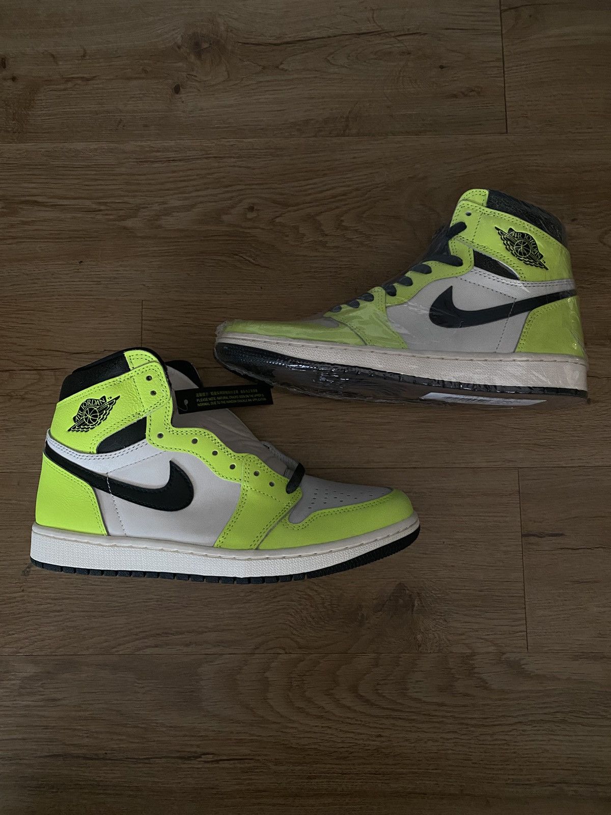 Nike Air Jordan 1 Retro High OG Visionaire Size US 8.5 / EU 41-42 - 1 Thumbnail