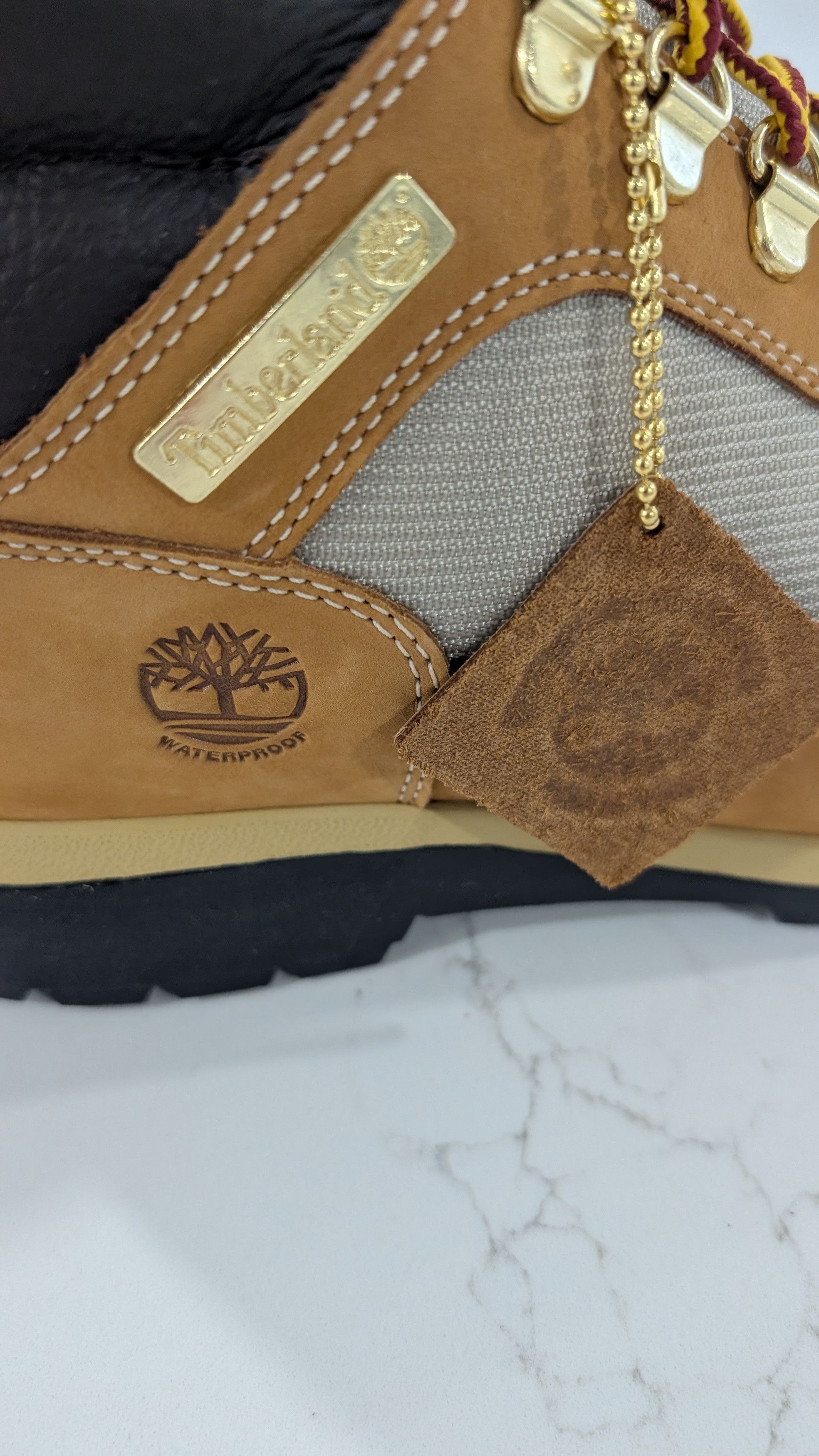 Timberland Timberland Men's 6" Waterproof Field Boot Wheat Nubuck 9 Size US 9 / EU 42 - 9 Thumbnail