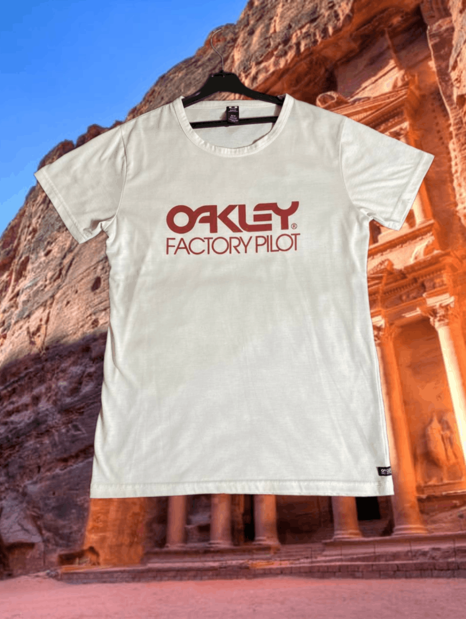 Oakley × Vintage Vintage oakley tshirt Size US S / EU 44-46 / 1 - 1 Thumbnail