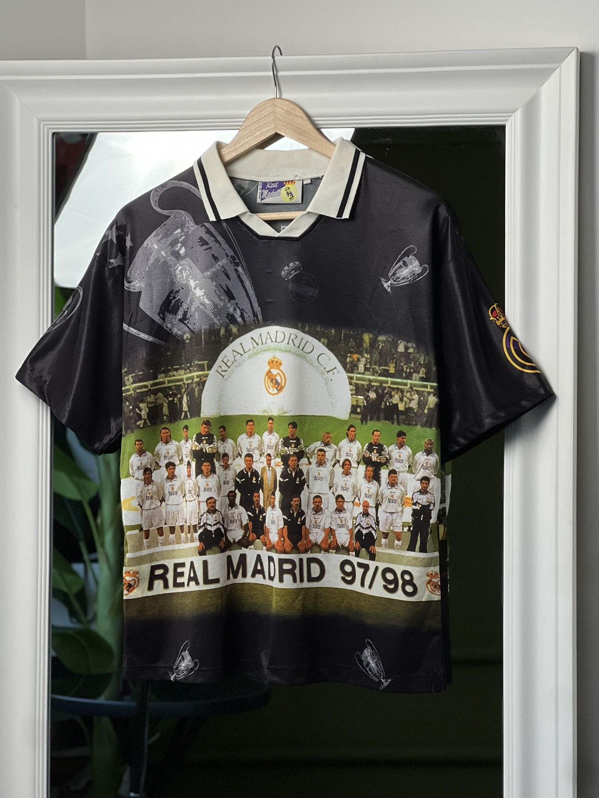 Vintage Real Madrid 97/98 Vintage Home Shirt #7–Spain Copa de Europa Size US S / EU 44-46 / 1 - 4 Thumbnail