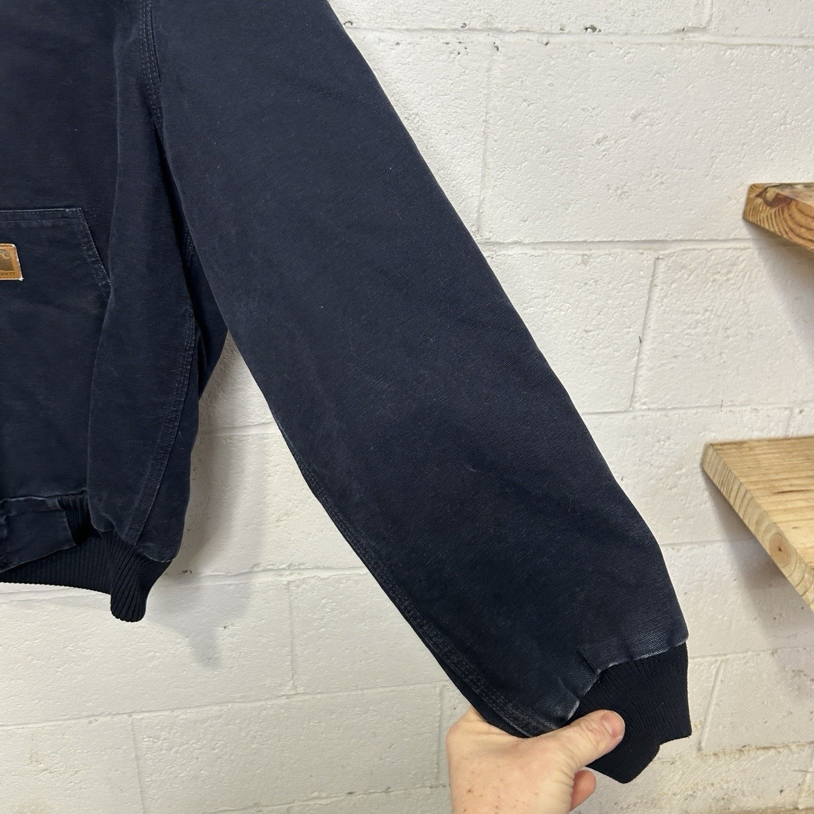 Carhartt Vintage Carhartt Hooded Active Jacket “Midnight Blue” J130 Size US L / EU 52-54 / 3 - 6 Thumbnail