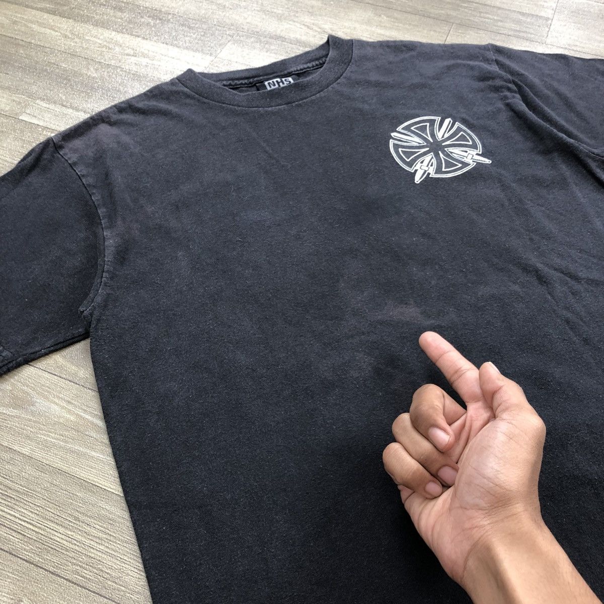 Independent Truck Co. × Vintage Vintage 90s Independent Truck Rowley Skateboarding Tee Size US M / EU 48-50 / 2 - 9 Thumbnail