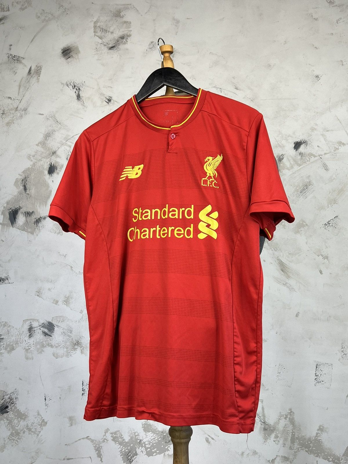 New Balance 2016 - 2017 Liverpool Home Jerseys Shirt Size L - XL Size US L / EU 52-54 / 3 - 1 Thumbnail