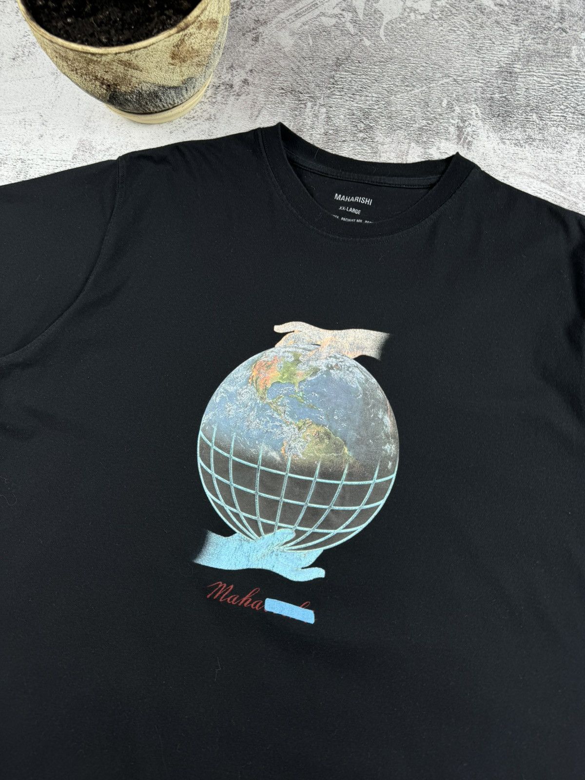 Maharishi Maharishi World Globe Logo Black Japanese Brand T Shirt Size US XXL / EU 58 / 5 - 6 Thumbnail