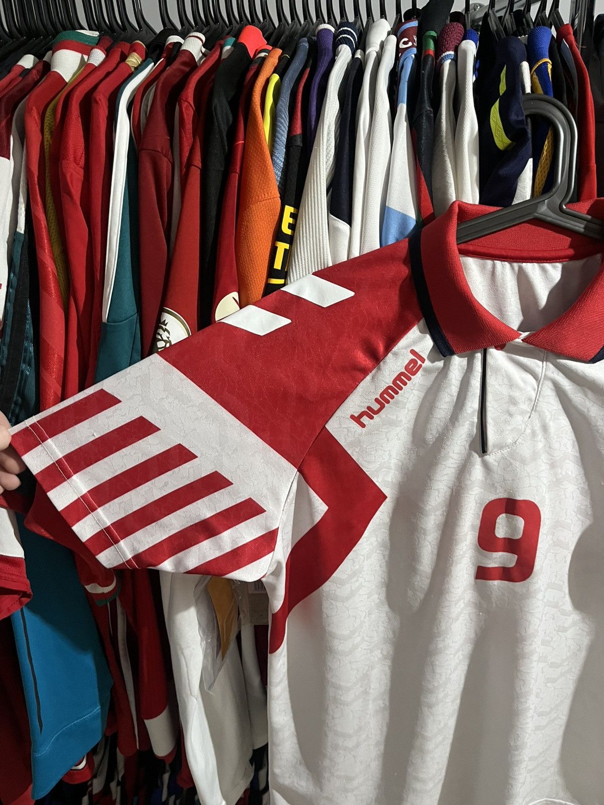 Hummel Vintage Hummel Denmark 1992 Away Soccer Jersey Size US S / EU 44-46 / 1 - 2 Thumbnail
