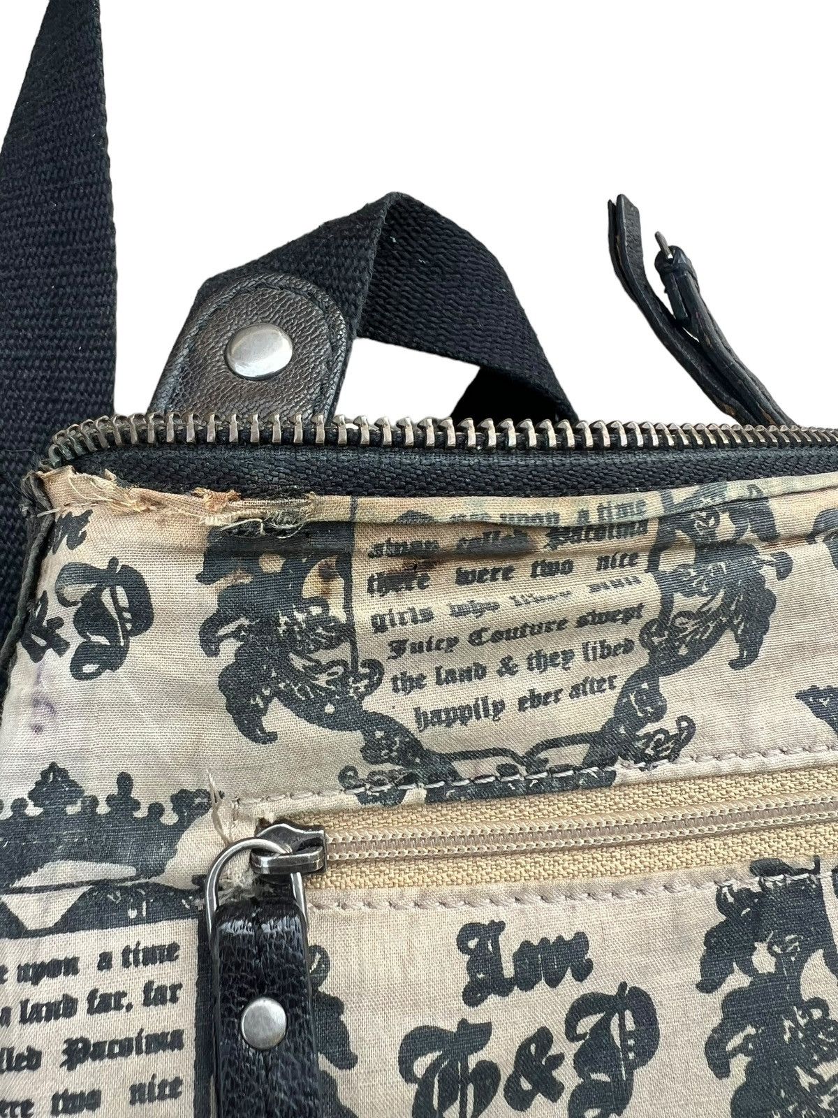 Juicy Couture Jeans Vintage Juicy Couture Patina Goat Leather Mini Bag Size ONE SIZE - 15 Thumbnail