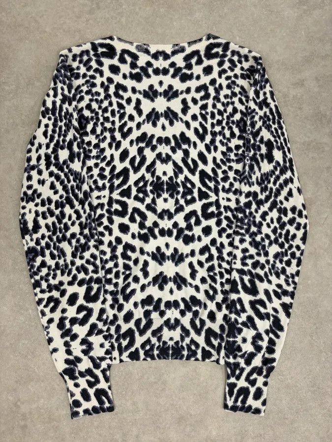 Roberto Cavalli 2000s Roberto Cavalli White & Navy Silk Leopard Cardigan Size S / US 4 / IT 40 - 6 Thumbnail