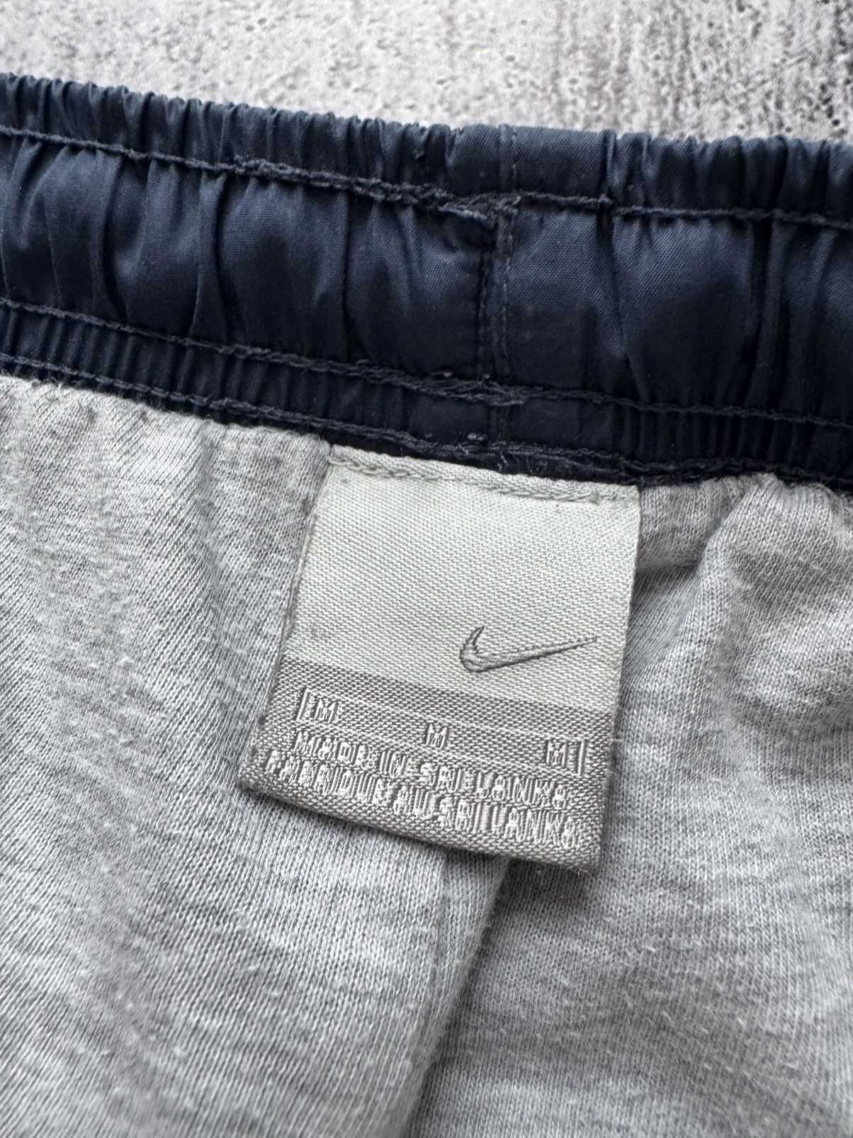 Nike Nike Vintage Nylon Pants Joggers Y2K Streetwear Size US 32 / EU 48 - 8 Thumbnail