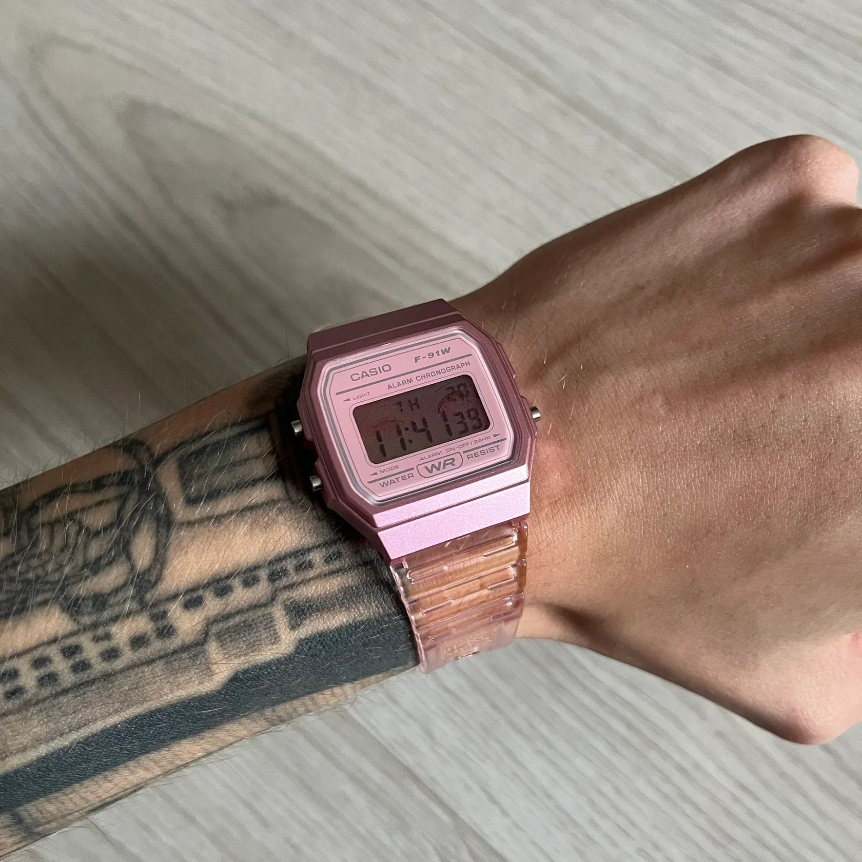 Casio Casio F-91W "Love Eyes" Pink Digital Watch Size ONE SIZE - 5 Thumbnail