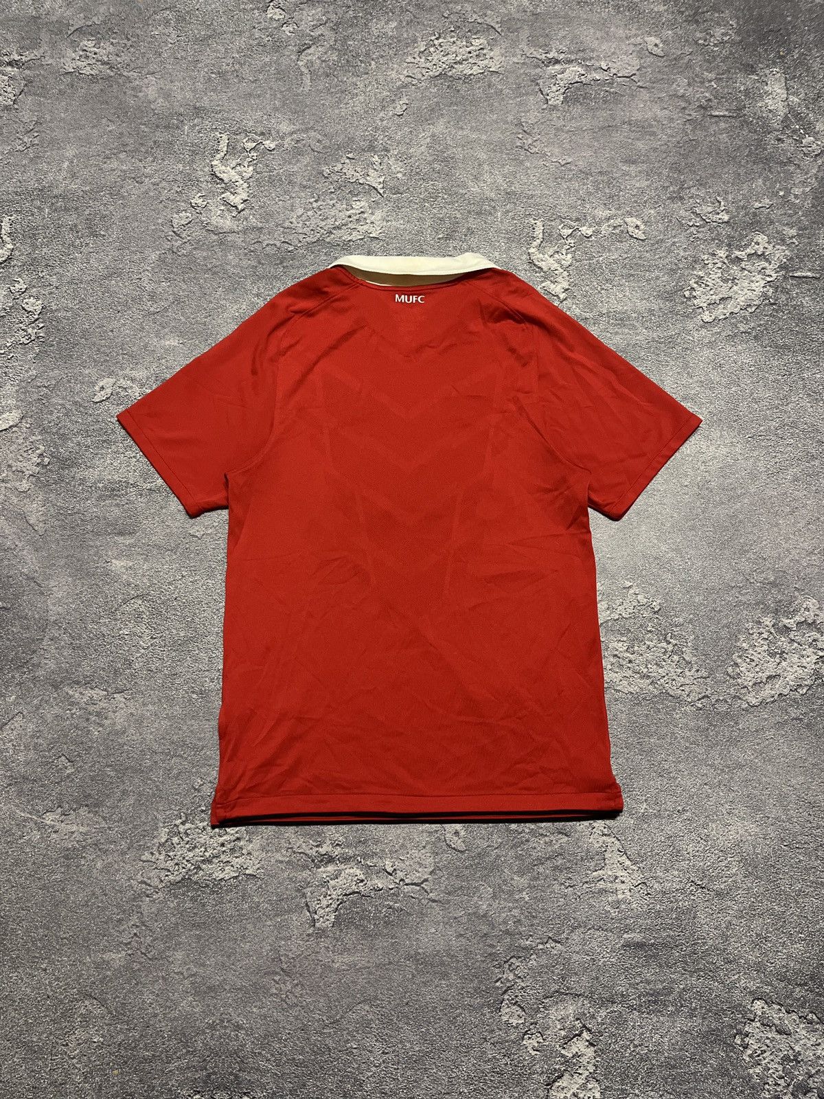 Nike Nike Manchester United Jersey 2010 Home Soccer Jersey AON Size US S / EU 44-46 / 1 - 11 Thumbnail
