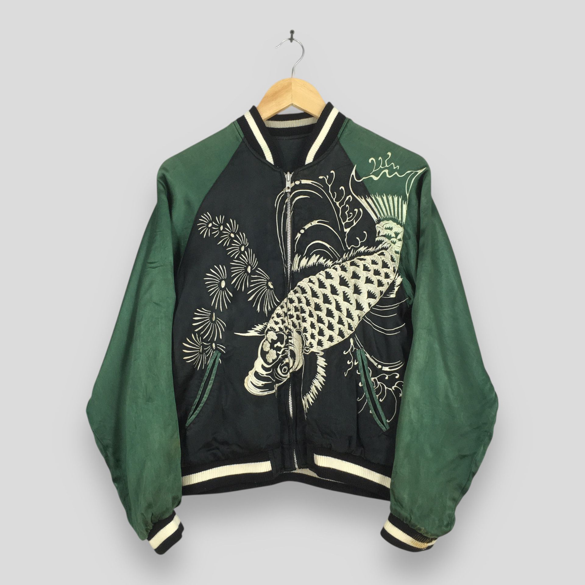 Japanese Brand Vintage Sukajan Japan Fish Koi Jacket Small Size US S / EU 44-46 / 1 - 1 Thumbnail
