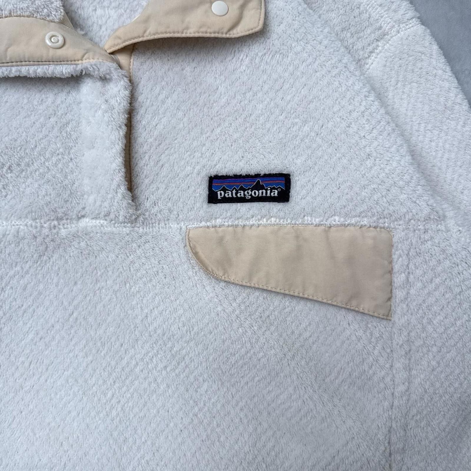 Patagonia Y2K Patagonia 00s Fleece White Jacket Size S / US 4 / IT 40 - 4 Thumbnail