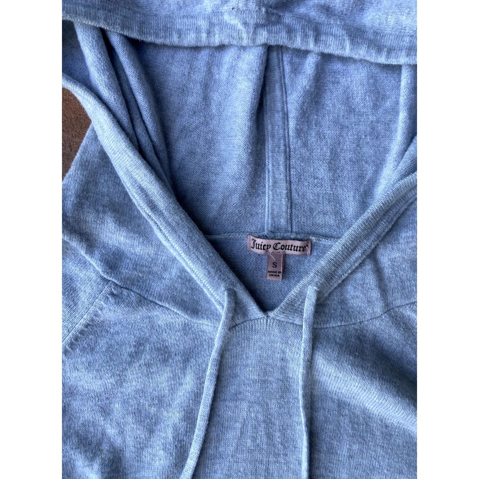Juicy Couture VINTAGE Juicy Couture Hoodie Sweatshirt Women’s Small Gray Pockets Y2K Slim Velour Rhinestone Barbi e Size S / US 4 / IT 40 - 2 Thumbnail