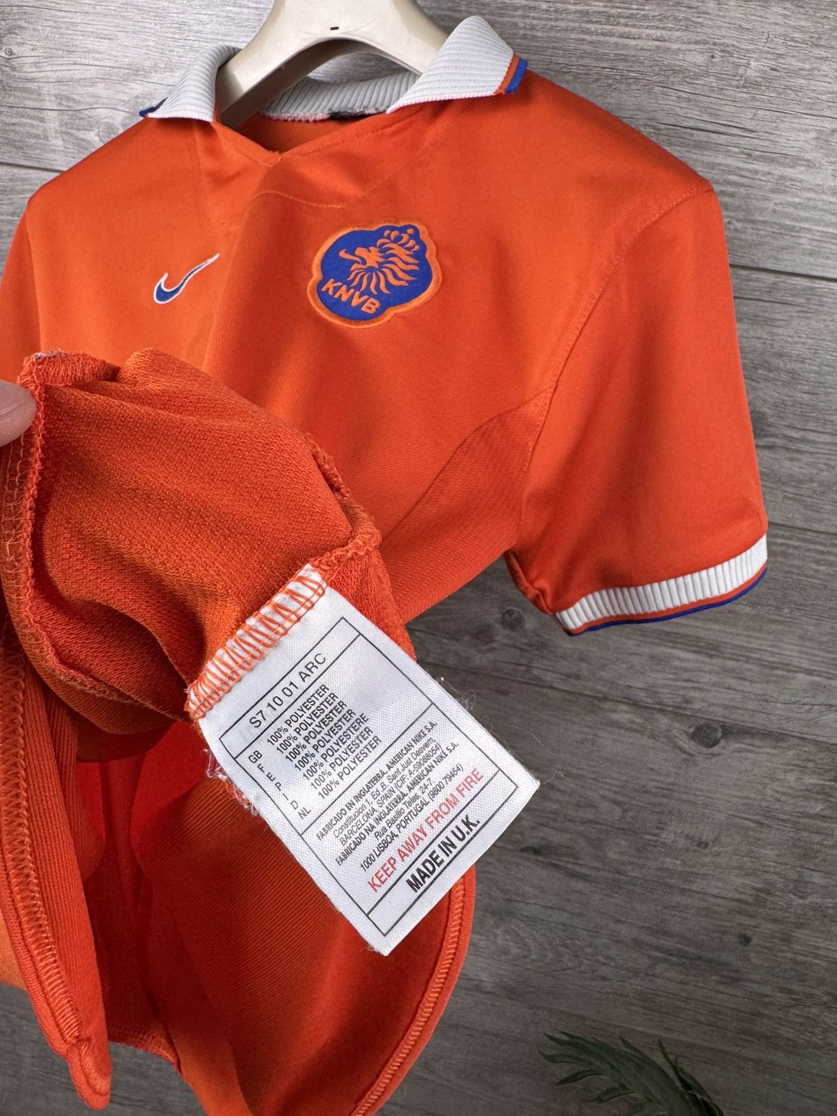 Nike HOLLAND 1997 1998 HOME SHIRT NEDERLAND FOOTBALL SOCCER NIKE Size US XS / EU 42 / 0 - 5 Thumbnail
