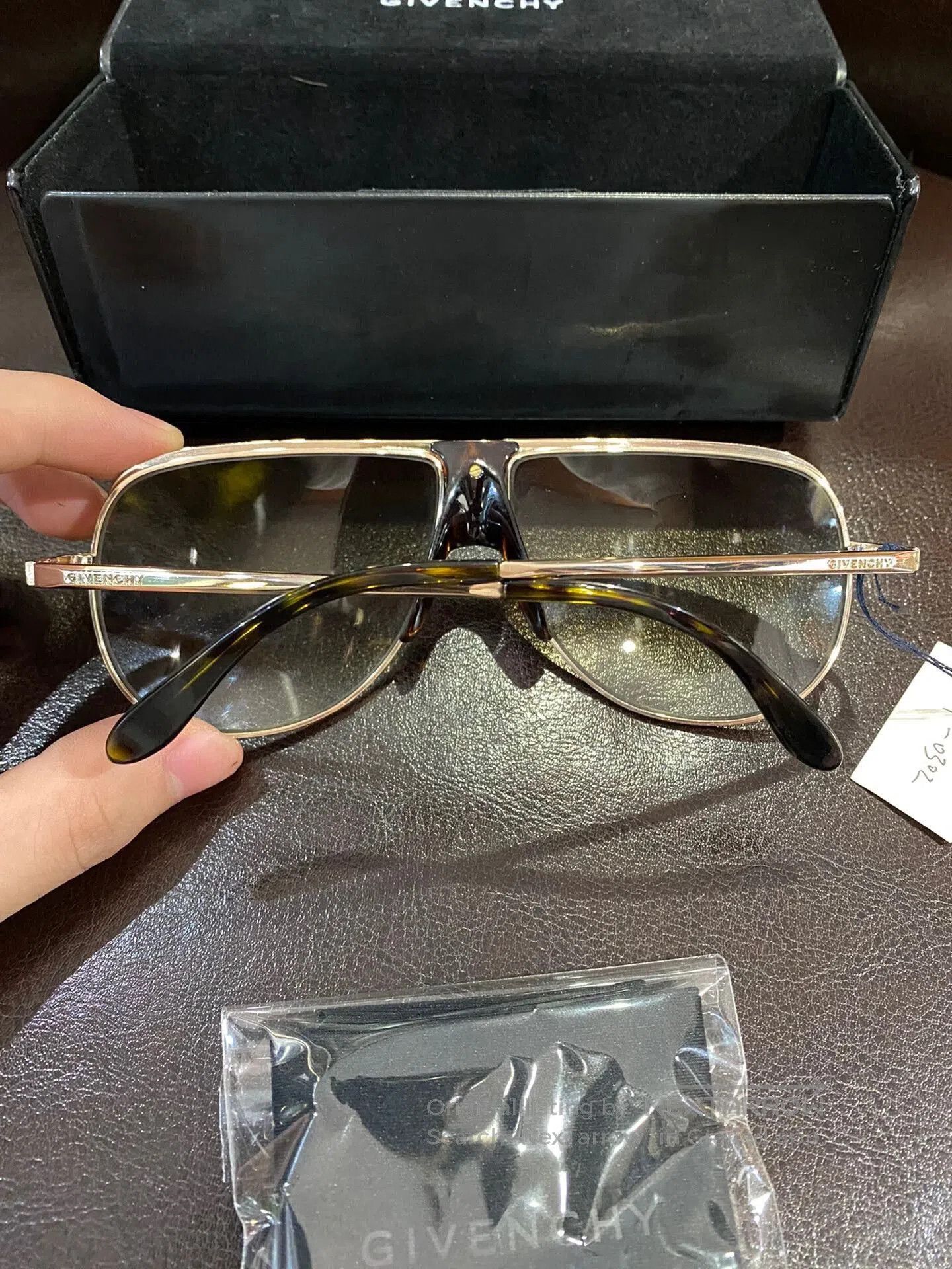 Givenchy givenchy sunglasses brand new sample. Size ONE SIZE - 3 Thumbnail