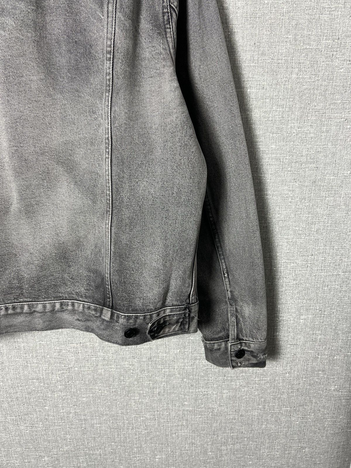 All Saints Bohmer Distressed Denim Jean Jacket Size M
