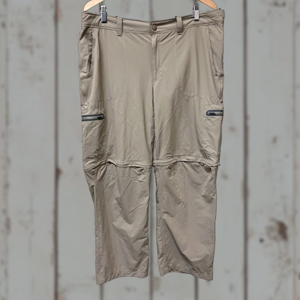 Vintage LL Bean Convertible Cargo Pants Mens 38x30 Khaki Stretch Outdoors Regular Inseam 30 Beige Cargo Pants Outdoor Mens 38x30 Size US 38 / EU 54 - 1 Thumbnail