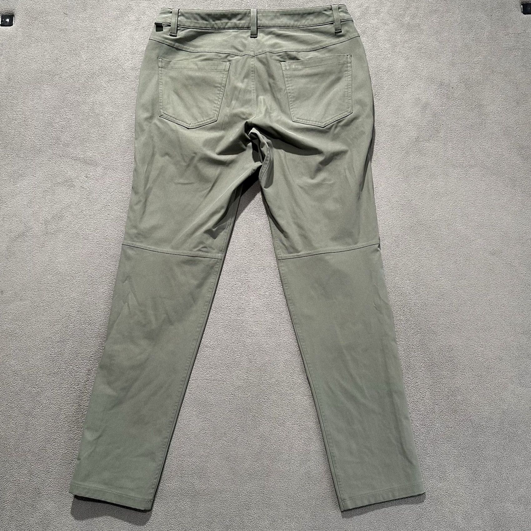 Lululemon Lululemon ABC Pants Mens 31 Green Slim Performance Warpstreme Chino LM5972S READ Size US 31 - 2 Thumbnail
