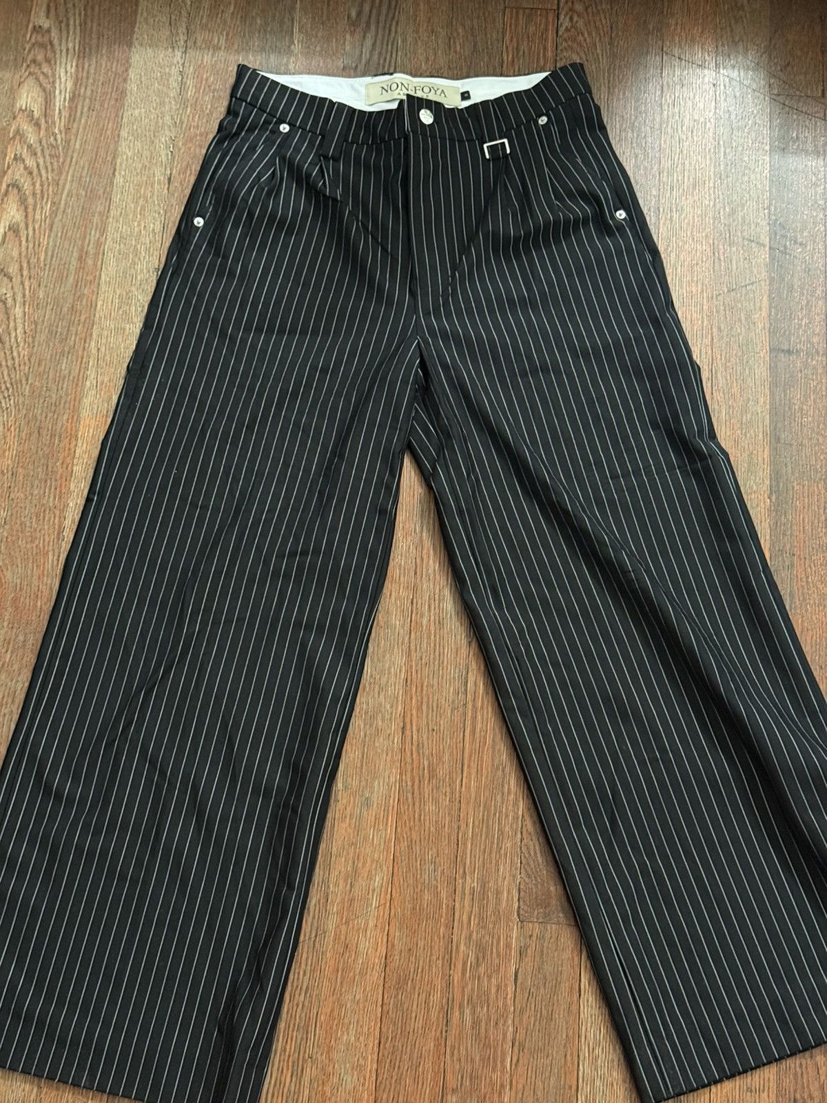 Other NON FOYA PLEATED PIN STRIPE PANTS Size US 31 - 1 Thumbnail