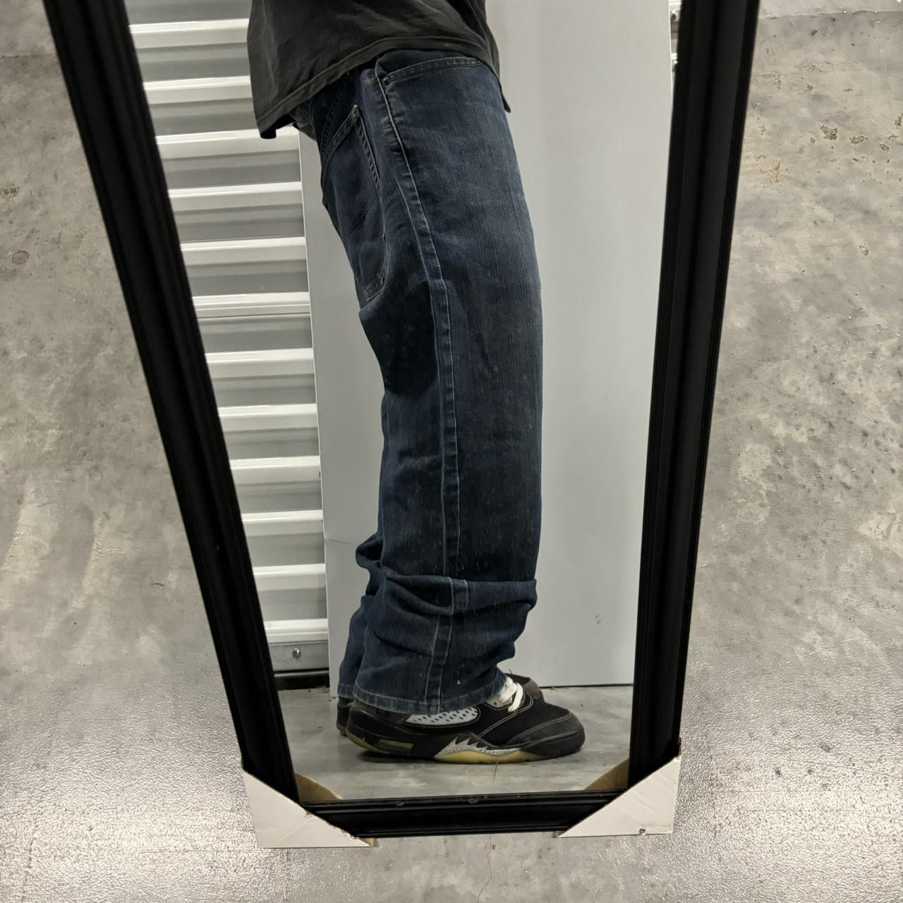 Levi's × Vintage Crazy Vintage Y2K/2000s Grunge Faded Dark Wash Levi’s Skater Denim Jeans! Size US 36 / EU 52 - 2 Thumbnail