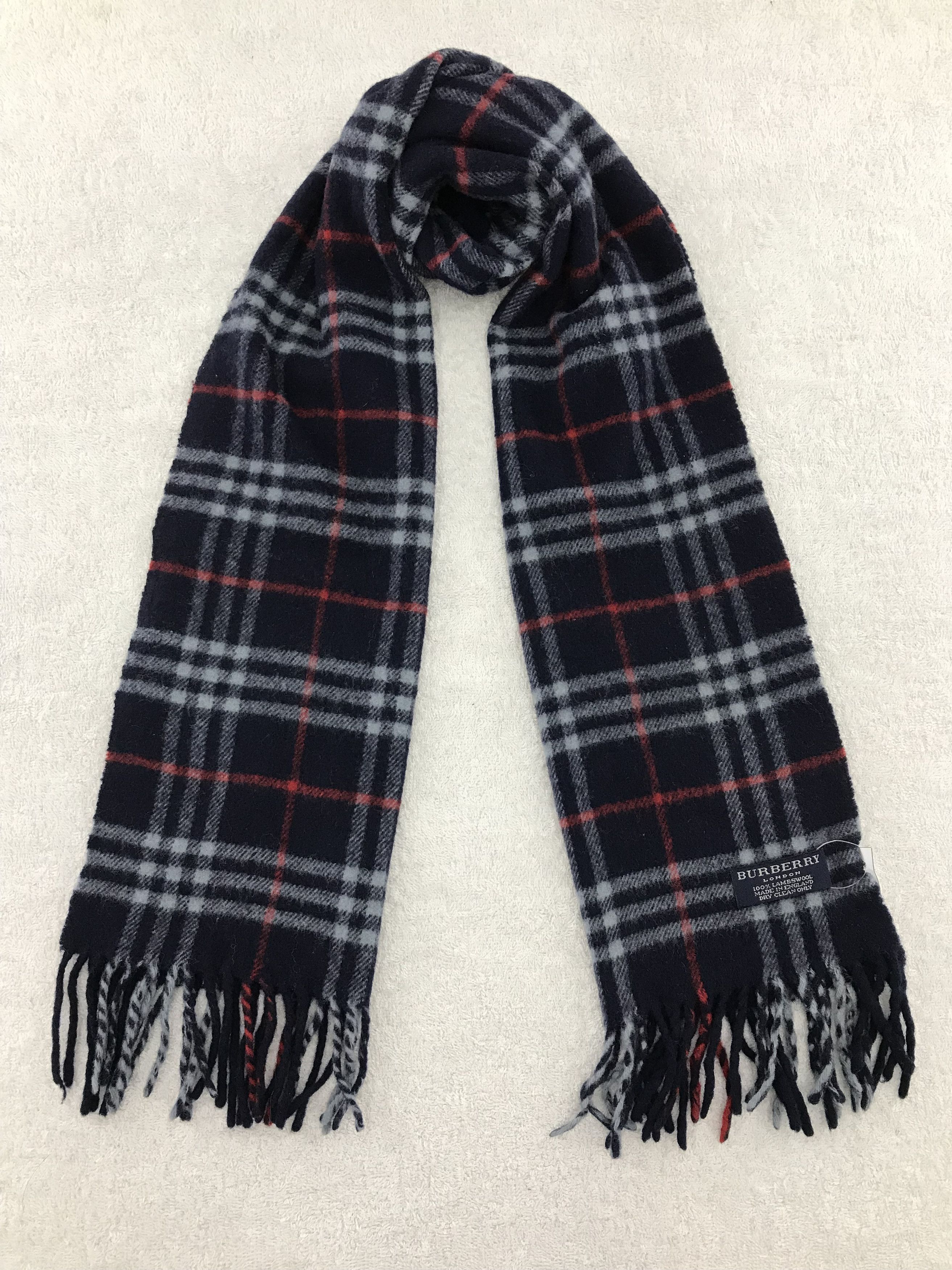 Burberry × Vintage Burberry Scarf / Muffler / Neckwear - WW231 Size ONE SIZE - 1 Thumbnail